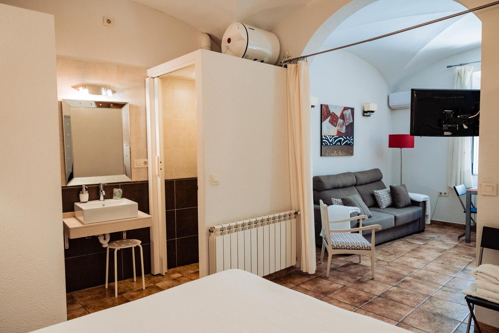 Apartamento Las Avutardas 2 Caceres Bagian luar foto